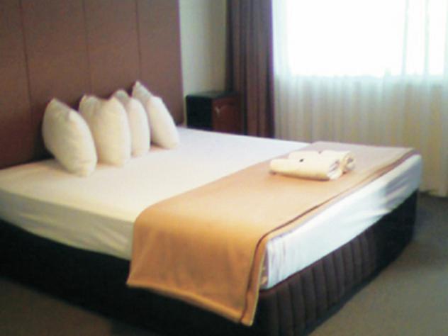 Country Plaza Motor Inn Mackay Exteriör bild