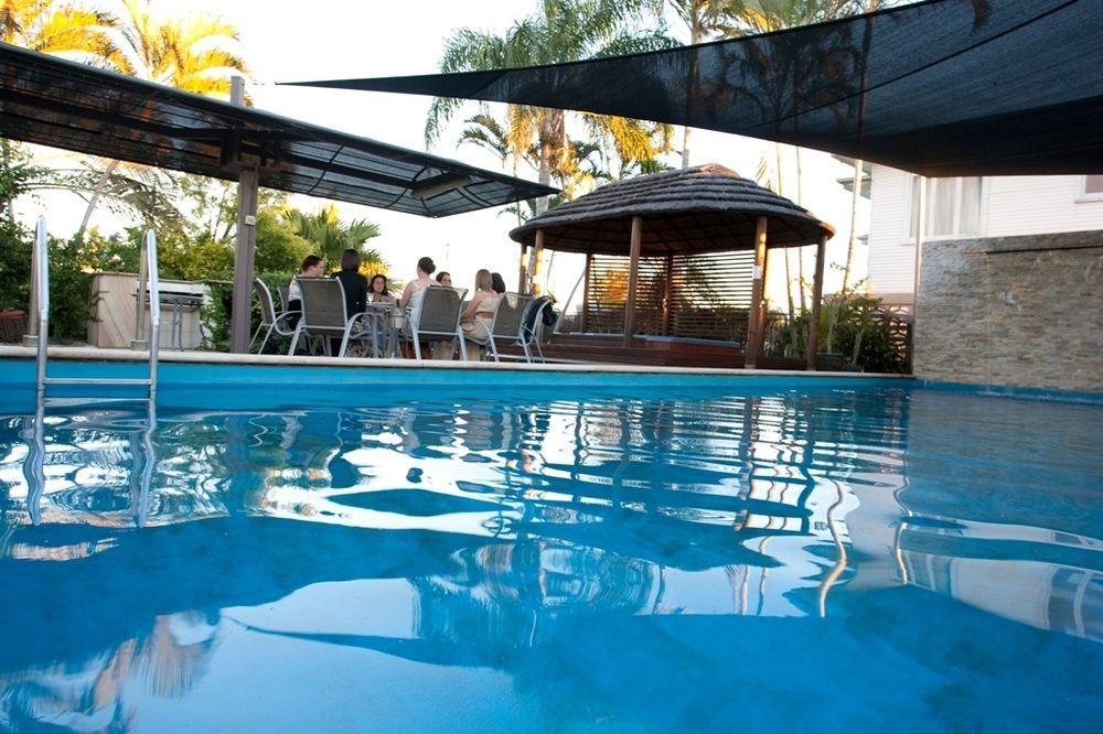 Country Plaza Motor Inn Mackay Exteriör bild