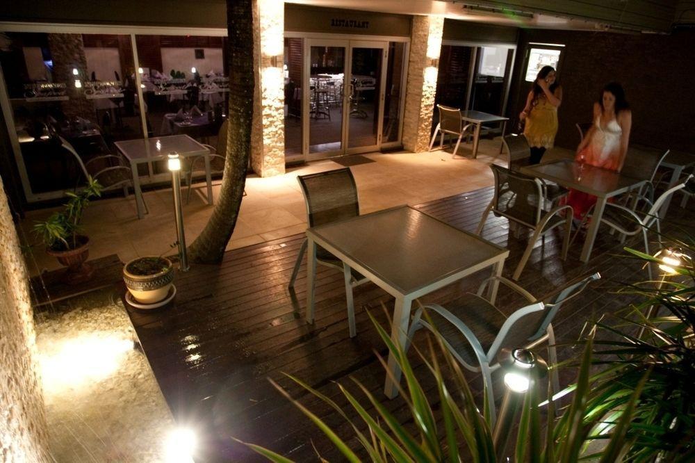 Country Plaza Motor Inn Mackay Exteriör bild